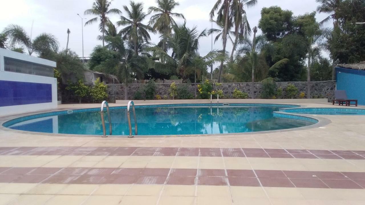 Orchid Resorts Ecr Madrás Exterior foto